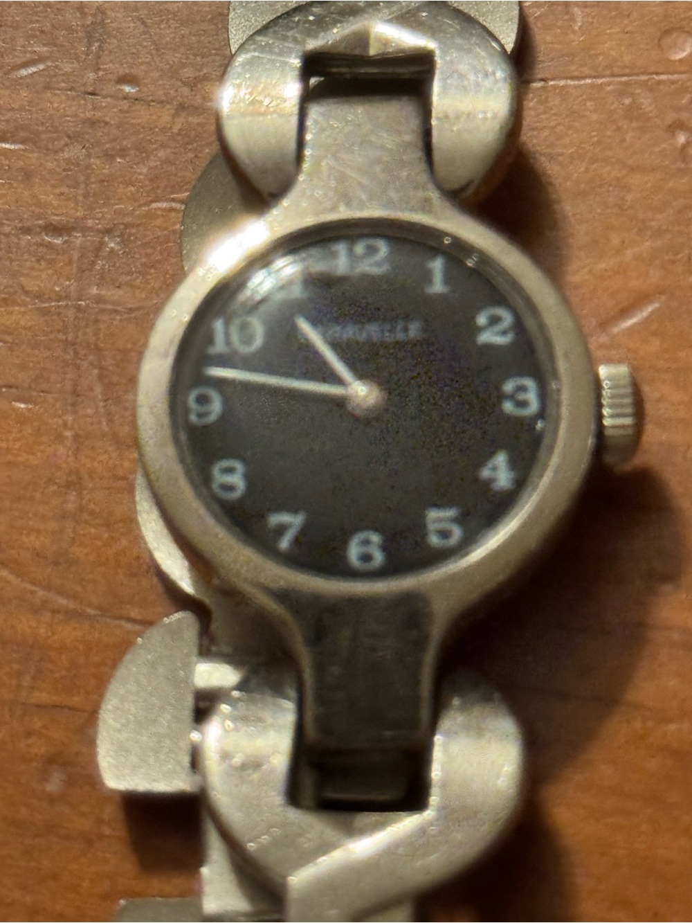 Vintage Caravelle Silver Women's Analog Bracelet Watch GUC😊😊